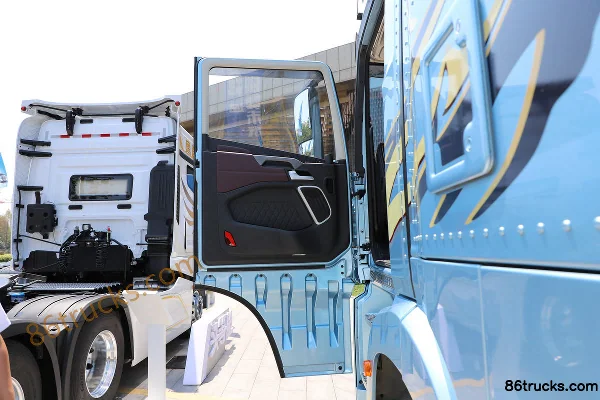 FAW Jiefang Qingdao Yingtu Life Cabin 560hp 6X4(10 wheels) AMT Automatic Tractor Truck (China VI) (1) | 86Trucks