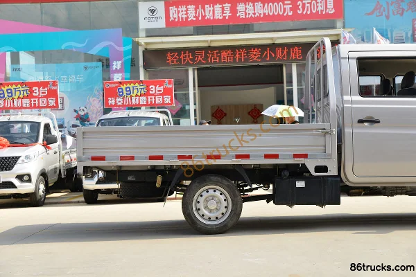 Changan Kuayue Xinbao T5 Comfort Edition 1.6L Gasoline 122hp 4X2(6 wheels) 2.71m Double Row Flatbed Mini Truck (Single Rear Wheel)(China VI)