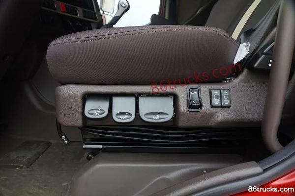 Dongfeng Liuqi Chenglong H5 Heavy Truck 6X4(10 wheels) Battery Swap Tractor Truck 350kWh Cab (1) | 86Trucks