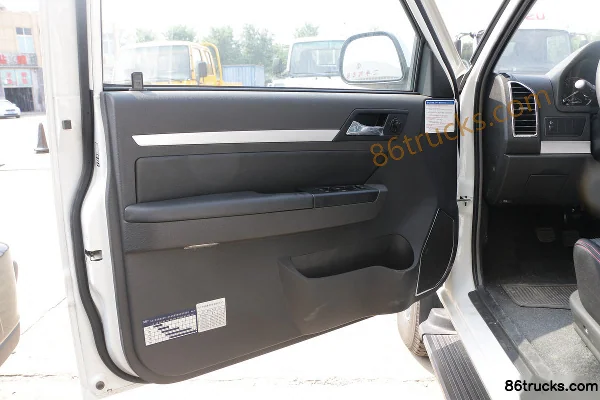 Qingling Isuzu T17 2021 3.0T Diesel 142 hp 4WD Standard Wheelbase Double Row Pickup Chassis (2) | 86Trucks