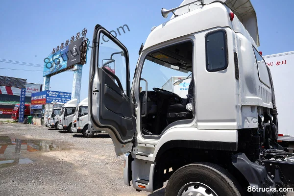 JAC Dewos Q9 195 ch 4X2(6 roues) 7,8 m camion porteur à benne à ouverture latérale (China VI) Cabine (2) | 86Trucks