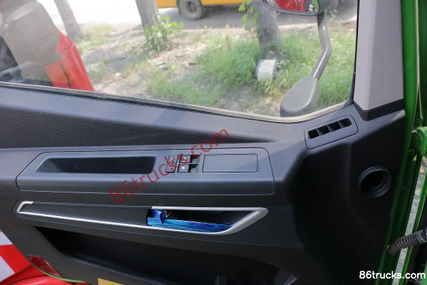 SAIC Hongyan Jiehu H6 Composite Edition 400hp 8X4(12 wheels) 7.2m Dump Truck (China VI) Cab (3) | 86Trucks