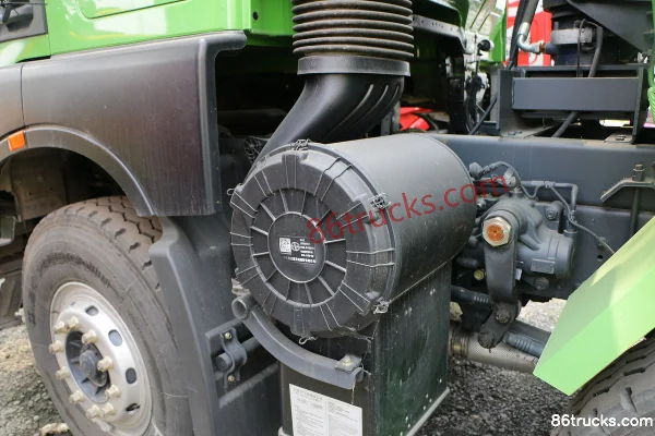 SAIC Hongyan Jiehu H6 Composite Edition 400hp 8X4(12 wheels) 7.2m Dump Truck (China VI) Chassis (2) | 86Trucks