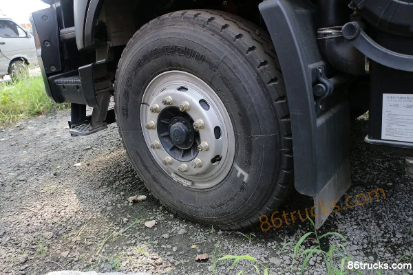 SAIC Hongyan Jiehu H6 Composite Edition 400hp 8X4(12 wheels) 7.2m Dump Truck (China VI) Chassis (1) | 86Trucks
