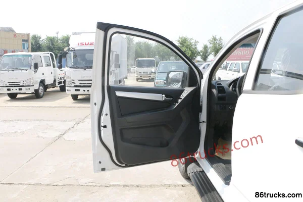 Qingling Isuzu Daka TAGA 2021 version Super Value 3.0T diesel 143 ch manuel 2 roues motrices empattement long double cabine pick-up (China V