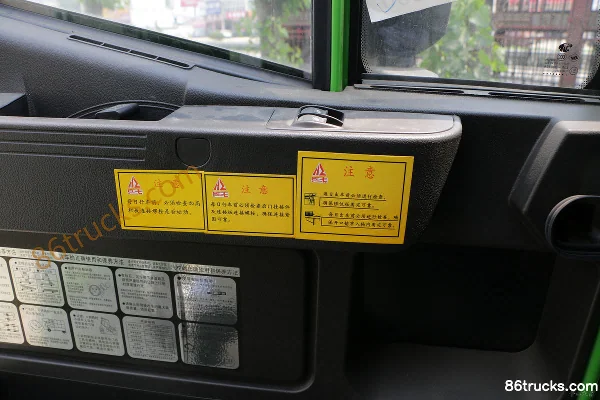 SAIC Hongyan Genlyon C6 Heavy-Duty 420 hp 8X4(12 wheels) 6.5m Dump Truck (China VI) Cab (2) | 86Trucks