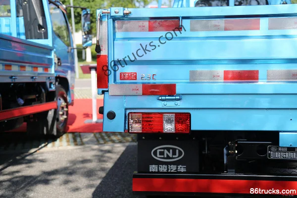 NanJun Ruibao Édition Luxe 95 ch 4X2(6 roues) 4,11 m camion plateau simple cabine micro camion (China VI) Carrosserie (3) | 86Trucks