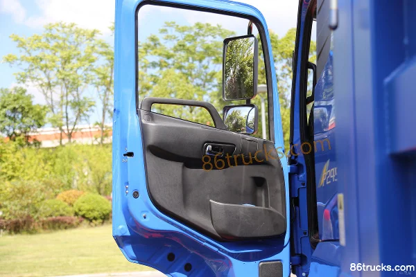 NanJun Ruiyu R60D 270 hp 6X2(8 wheels) 4.8m Dump Truck (China VI) Cab (1) | 86Trucks