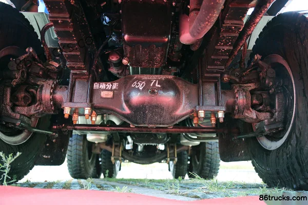NanJun Ruiyu R60D 270 hp 6X2(8 wheels) 4.8m Dump Truck (China VI) Chassis (1) | 86Trucks