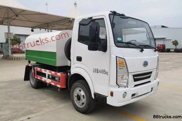 Xinchufeng H3 4.5T 2.43m Single Row Pure Electric Detachable Garbage Truck 55.706kWh 4X2(6 wheels) Exterior