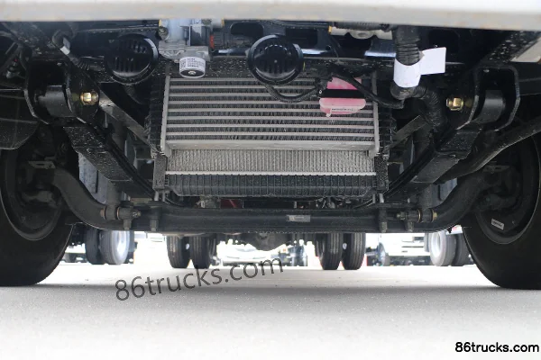 Foton Yutu II 152 hp 4X2(6 wheels) 4.17m AMT automatic single-row flatbed light truck (China VI) Chassis (1) | 86Trucks