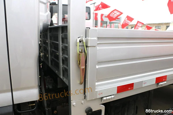 Foton Yutu II 152 hp 4X2(6 wheels) 4.17m AMT automatic single-row flatbed light truck (China VI) Body (2) | 86Trucks