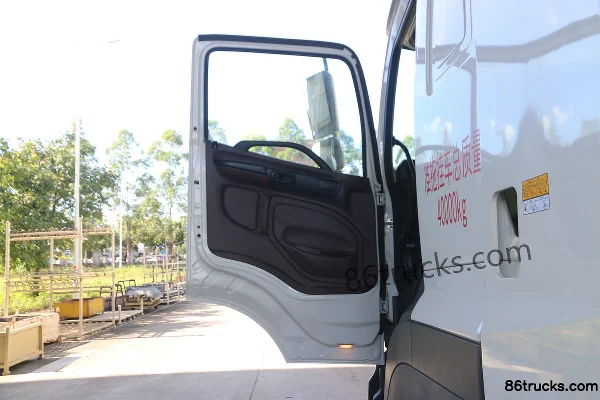 GAC HINO 700 Zhizhen Heavy Truck 480 hp 6X4(10 wheels) Tractor Truck (China VI) Cab (1) | 86Trucks