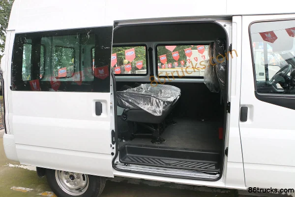 JMC Fushun 2023 Commercial Transport 146hp 6-Seat Short Wheelbase 2.0T Diesel Mid-High Roof Multi-Purpose Passenger Vehicle (China VI) Cargo
