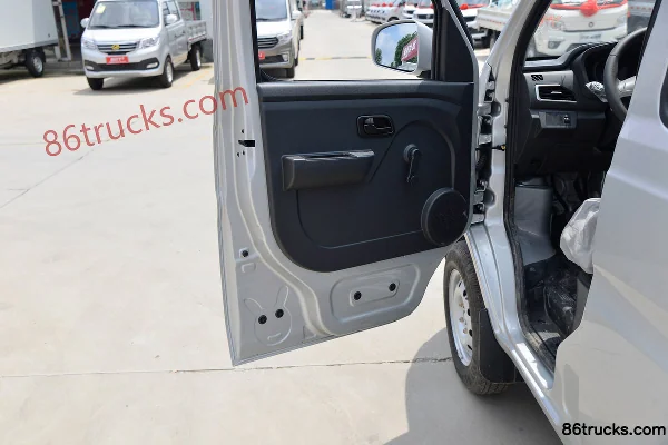 Changan Kuayue King X1 Standard 1.6L CNG 105hp 4X2(6 wheels) 2.55m double-row flatbed light truck (China VI)(single rear wheel) Cab (2) | 86