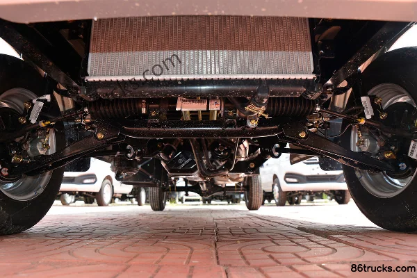 Changan Kuayue Wang X1 standard 1.3L 91 ch 4X2(6 roues) essence 3.05m camion plateau simple cabine (roue arrière simple) (China VI) Châssis