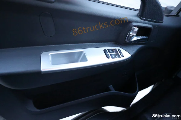 Dongfeng Captain Nebula K6-L Comfort Edition 163hp 4X2(6 wheels) 4.17m Single Row Van Light Truck (China VI)(Wide Track) Cab (2) | 86Trucks