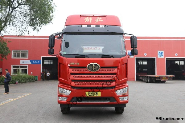 FAW Jiefang FAW Jiefang J6L Medium Truck liquid transport truck