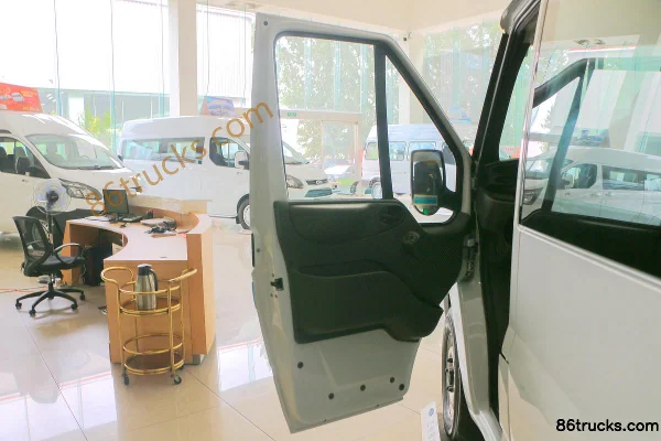 JMC New Generation Transit 2016 155 hp 15-seat Standard Long Wheelbase 2.2T Medium Roof Multi-purpose Vehicle Cab (1) | 86Trucks