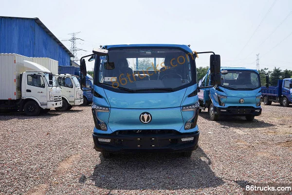 Feidi W5 130hp 4X2(6 wheels) 4.18m Single Row Flatbed Light Truck (China VI) Exterior (2) | 86Trucks