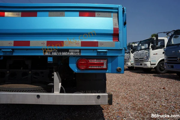 Feidi W5 130hp 4X2(6 wheels) 4.18m Single Row Flatbed Light Truck (China VI) Body (3) | 86Trucks