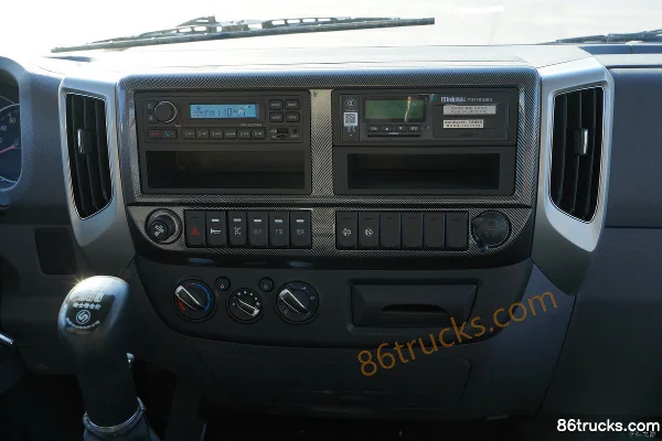 Foton Jingangwang 170hp 4X2(6 wheels) 3.8m Dump Truck Cab (3) | 86Trucks