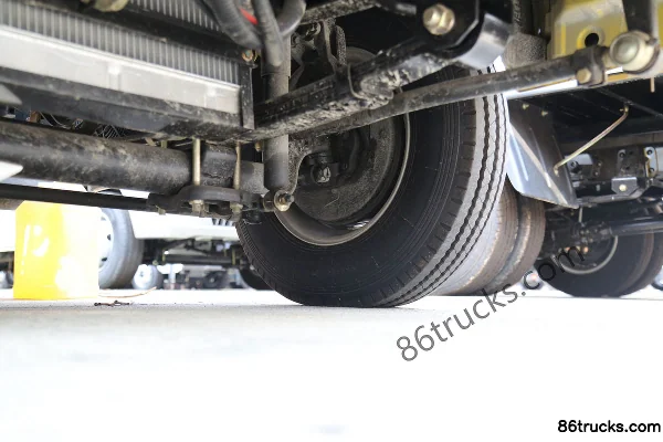 Kama Ruihang HX3 95 hp 4X2(6 wheels) 3.83m Dump Truck (China VI) Chassis (3) | 86Trucks