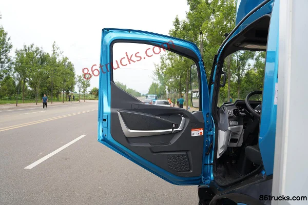 Feidi HW5 4.18m Single Row Plug-in Hybrid Refrigerated Truck 17.52kWh 4X2(6 wheels) Cab (1) | 86Trucks