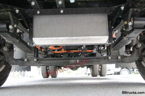 Yuchai New Energy Yutu 4X2(6 wheels) 3.5m Pure Electric Dump Truck 106.95kWh Chassis (2) | 86Trucks