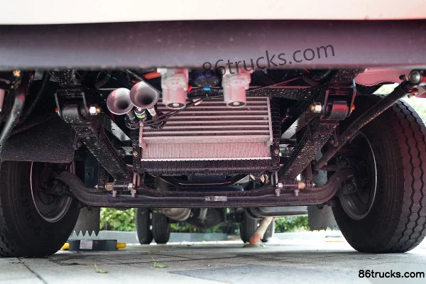Sinotruk HOWO Zhuimeng 140 hp 4X2(6 wheels) 4.15m Single Row Van Light Truck (Fast Gear 6-speed)(China VI) Chassis (1) | 86Trucks