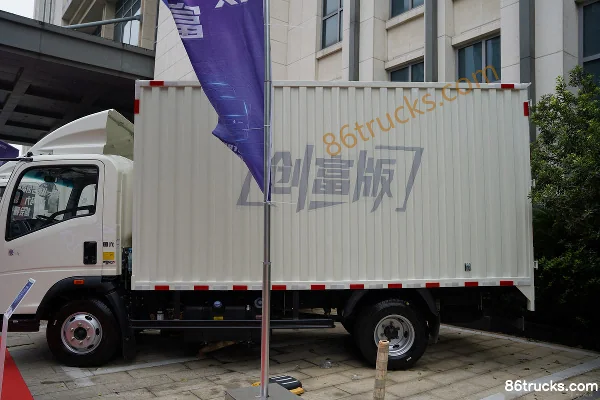Sinotruk HOWO Zhuimeng 140 hp 4X2(6 wheels) 4.15m Single Row Van Light Truck (Fast Gear 6-speed)(China VI) Body (1) | 86Trucks
