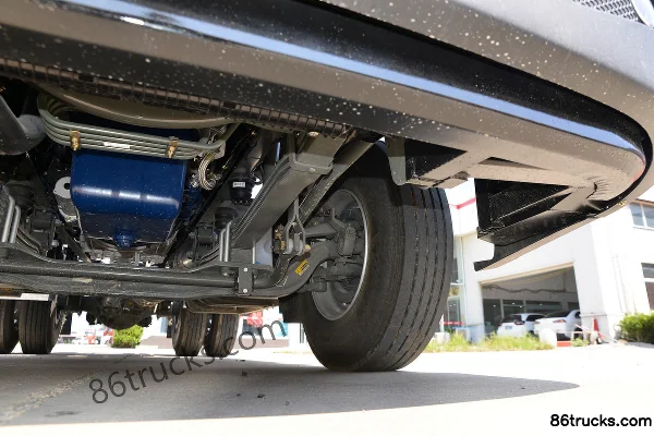 Sinotruk HOWO TX Heavy Truck 400 hp 4X2(6 wheels) Tractor Truck (China VI) (With Wind Deflector) Chassis (3) | 86Trucks