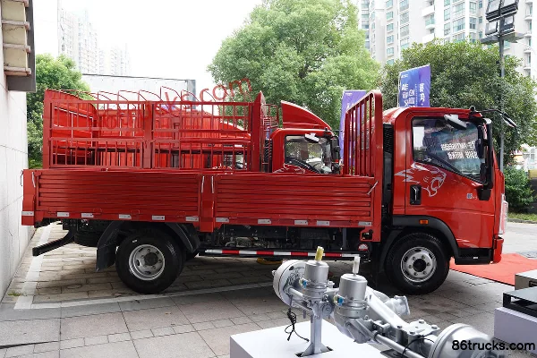 Sinotruk HOWO Hanjiang 130 ch 4X2(6 roues) camion léger plateau simple cabine AMT automatique 4.15 m Extérieur (3) | 86Trucks