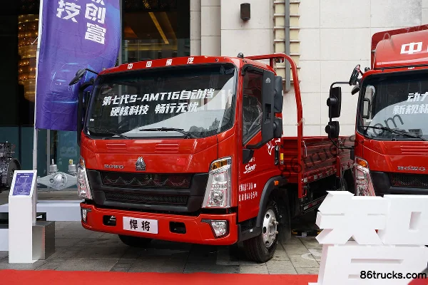 Sinotruk HOWO Hanjiang 130 ch 4X2(6 roues) camion léger plateau simple cabine AMT automatique 4.15 m Extérieur (2) | 86Trucks