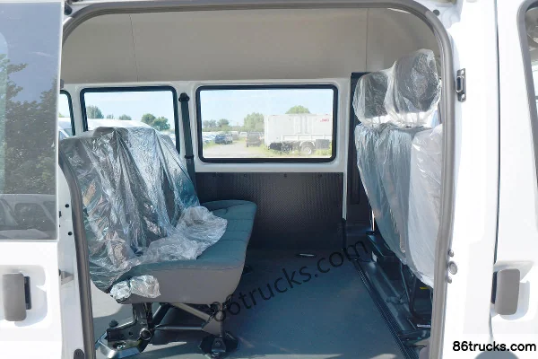 JMC Fushun 2023 Commercial Transport 146hp 6-Seat Short Wheelbase 2.0T Diesel Mid-High Roof Multi-Purpose Passenger Vehicle (China VI) Cargo
