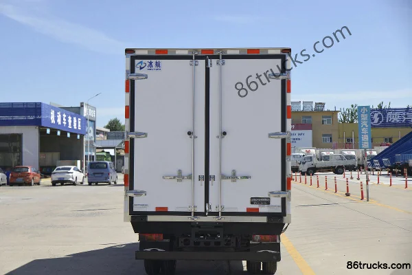Foton Times Leader S1 120hp 4X2(6 wheels) 4.09m Refrigerated Truck (China VI) Body (2) | 86Trucks