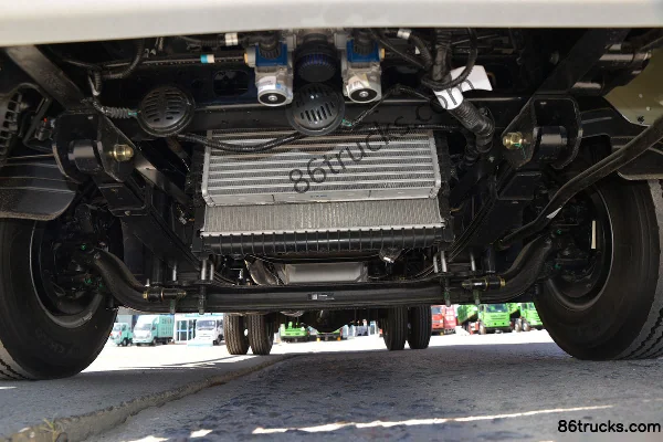 Foton Times Linghang G5 158 hp 4X2(6 wheels) 4.17m Single-row Flatbed Light Truck (China VI) Chassis (1) | 86Trucks