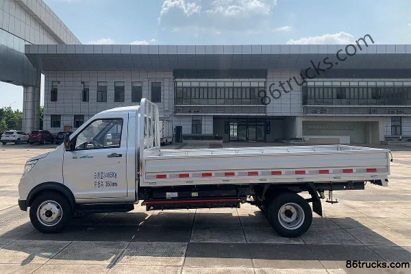 NanJun Ruishuai F Series Deluxe Edition 3.5T 3.6m single-row pure electric flatbed micro truck 55.7kWh 4X2(6 wheels) Exterior (3) | 86Trucks