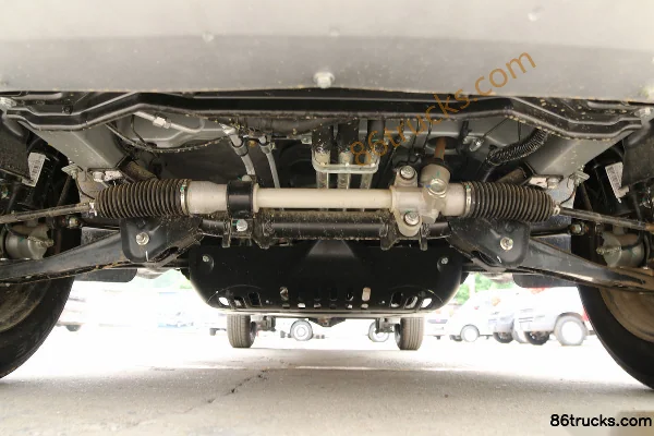 Wuling Rongguang New Card 2L Gasoline 136hp 4X2(6 wheels) 5-speed 2.31m Double Row Van Mini Truck Chassis (1) | 86Trucks