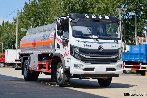 Zhuanwei Zhuanwei Dongfeng chassis fuel tanker truck