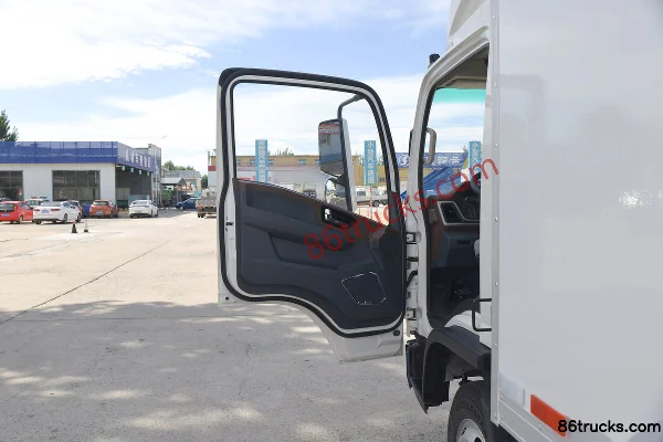 SHACMAN Commercial Vehicle Xuande Wing 9 Xinrui Edition 156hp 4X2(6 wheels) 4.12m Refrigerated Truck (China VI) Cab (1) | 86Trucks