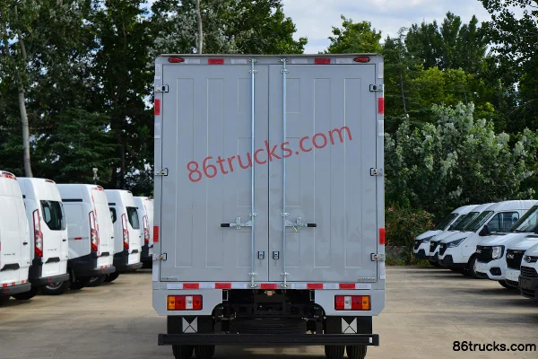 JMC Kaiyun+ Wide Body 129 hp 4X2(6 wheels) 4.2m Single Row Van Light Truck (China VI) (3) | 86Trucks