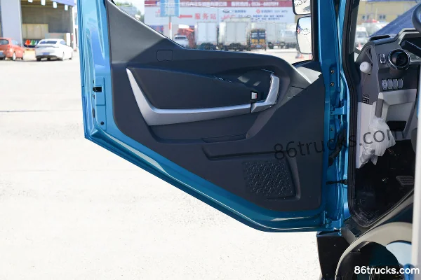Feidi W5 150hp 4X2(6 wheels) 4.16m Single Row Van Truck Cab (2) | 86Trucks