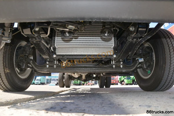 Feidi W5 150hp 4X2(6 wheels) 4.16m Single Row Van Truck Chassis (1) | 86Trucks