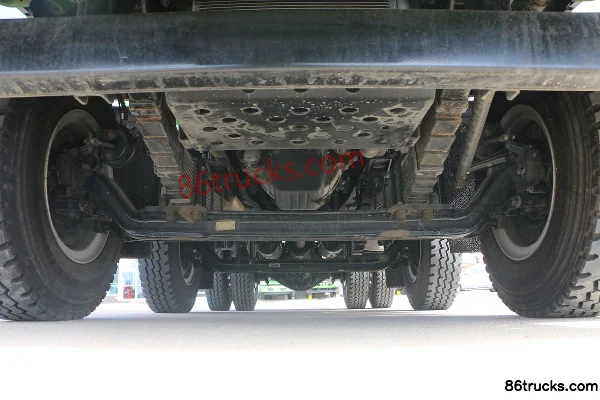 FAW Jiefang Qingdao Long V2.0 245 hp 6X2(8 wheels) 6X2R 4.5m Off-road Dump Truck Chassis (1) | 86Trucks