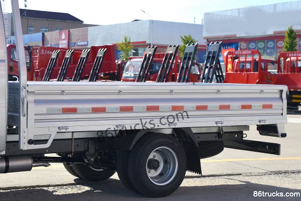 Heibao Auto Express Leopard 1.6L 122 hp 4X2(6 wheels) Gasoline 3.1m double-row flatbed micro truck (China VI) Body (1) | 86Trucks