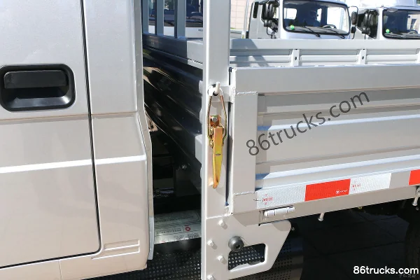 Foton Times Small Card Star 2 1.6L 105hp 4X2(6 wheels) CNG 2.71m double-row flatbed micro truck (China VI) Body (2) | 86Trucks