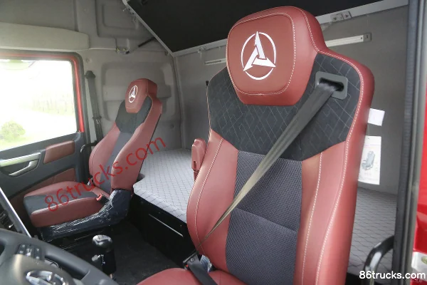 SANY Truck Jiangshan New Hero Super Strong Edition 560hp 6X4(10 wheels) Tractor Truck (China VI) Cab (3) | 86Trucks