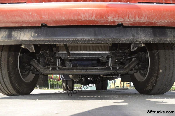 Sinotruk HOWO G5X 220 hp 4X2(6 wheels) Sleeper cab refrigerated truck (Lvye brand) Chassis (1) | 86Trucks