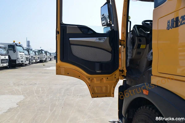 Sinotruk HOWO TX 350 hp 6X4(10 wheels) Snow removal truck (Lvye brand) Cab (2) | 86Trucks